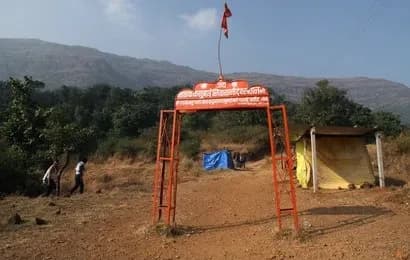 Kalsubai Peak Trekking – Highest Peak in Maharashtra | Off Route Adventure