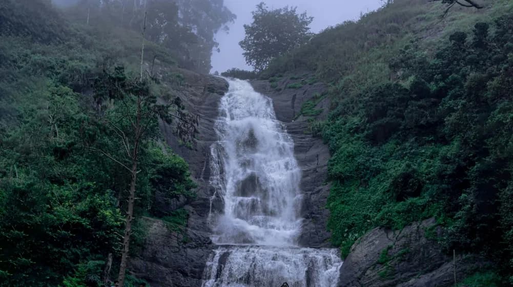 Kalu Waterfall Trek – Majestic Sahyadri Waterfall Experience
