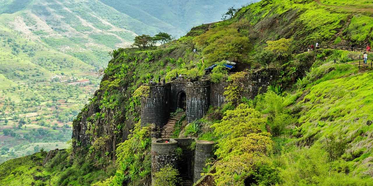Sinhagad Trek – Adventure in Maharashtra | Off Route Adventure